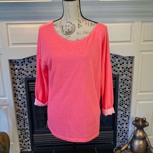 Divided bright sweatshirt, size medium